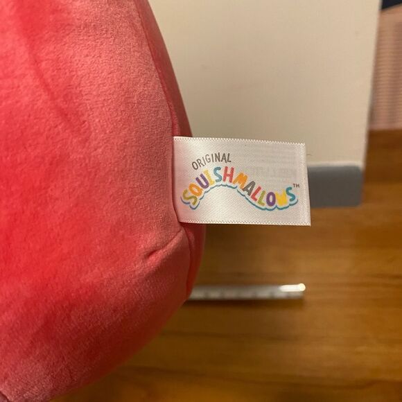 Squishmallows Pama the Pink Strawberry Cake Pop Plush Kids Stuffed Animal - Picture 3 of 4